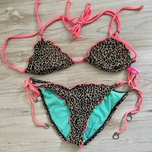 Very cute leopard Vix bikini